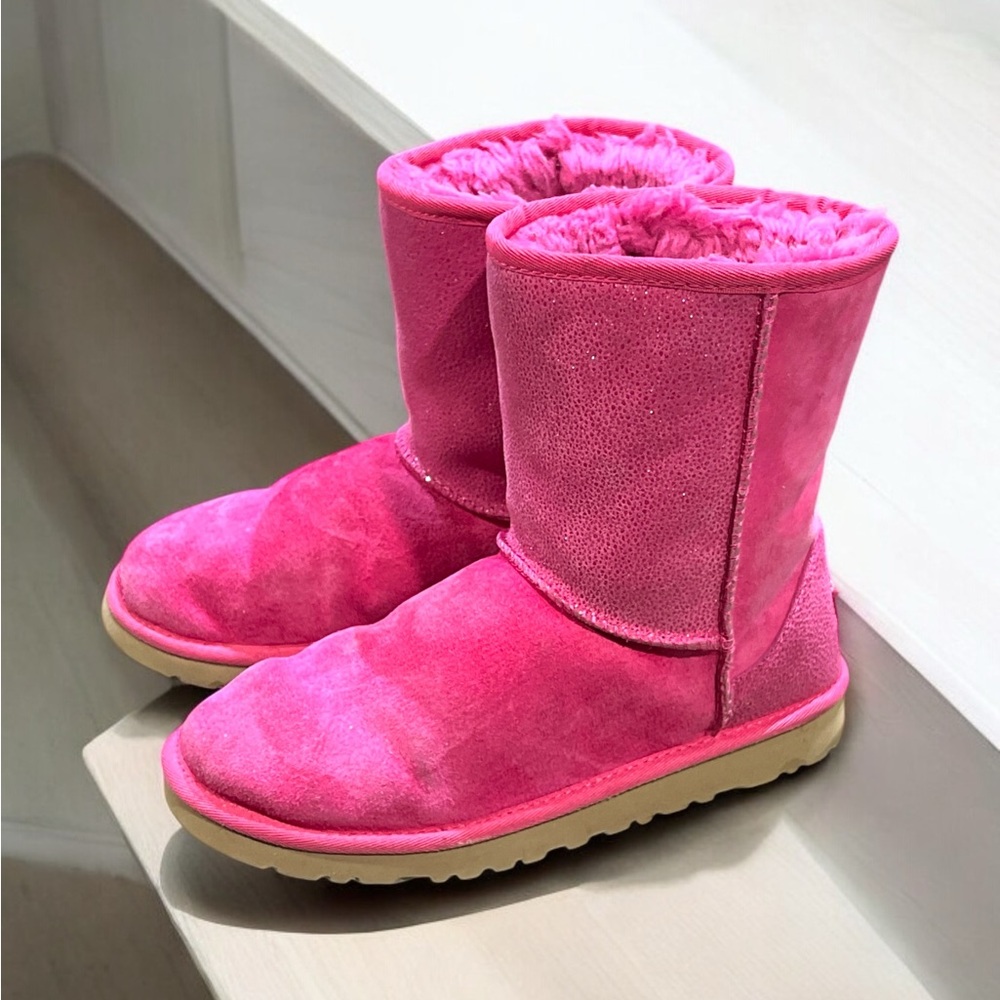 UGG Bubblegum Pink Ankle Boots Size 5. - Picture 2 of 5